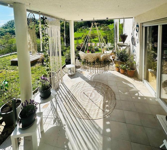 Traumhafte 4-Zimmer-Eigentumswohnung mit XXL-Südterrasse, Kamin und unverbaubarem Panoramablick